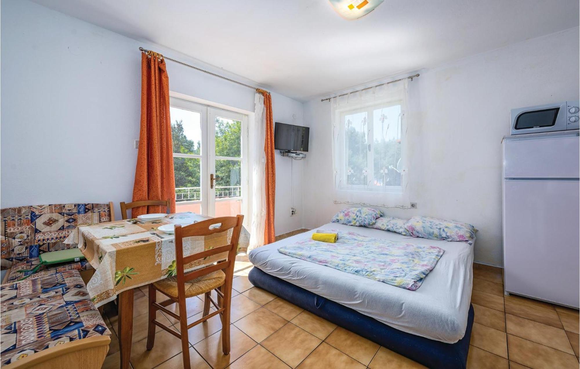 Amazing Apartment In Rovinj With Wifi Ngoại thất bức ảnh